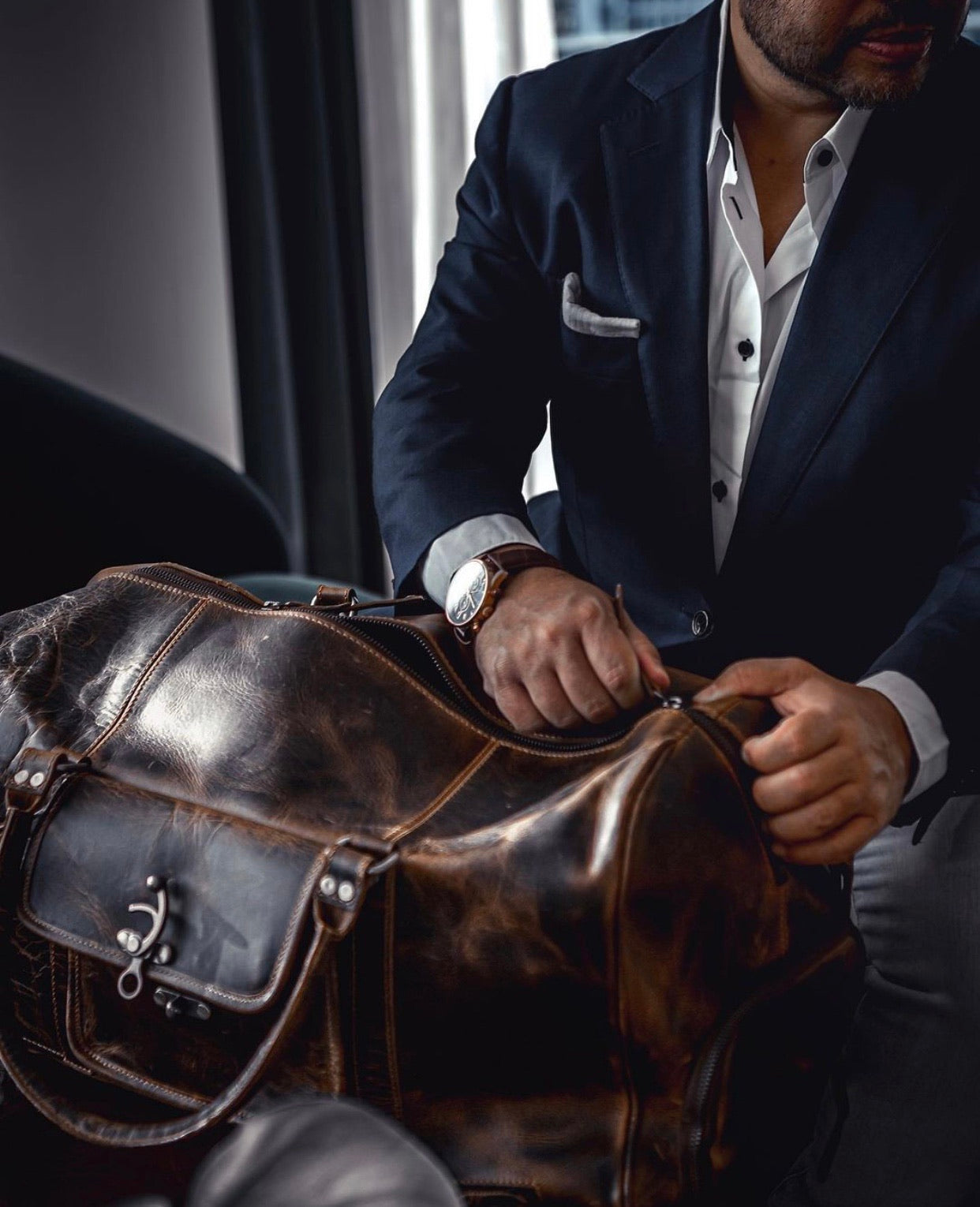 The “Hemingway” Buffalo Leather Duffle Bag by Vintage Gentlemen